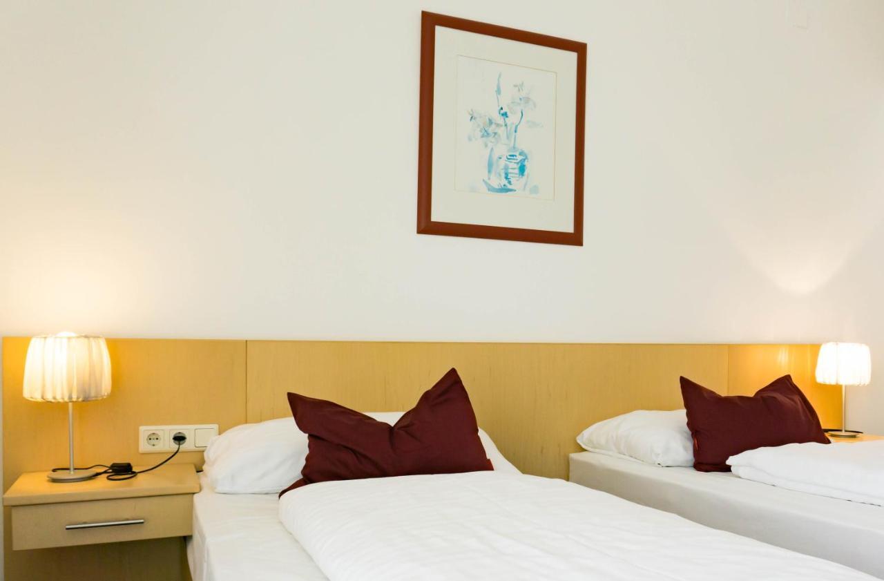 Kaplan Am Kurpark Hotel Bad Tatzmannsdorf Buitenkant foto